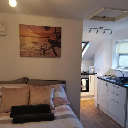 Unique Studio III With Free Wifi Maidstone Exterior photo